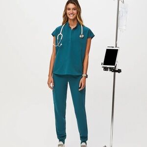 FIGS Womens Scrubs